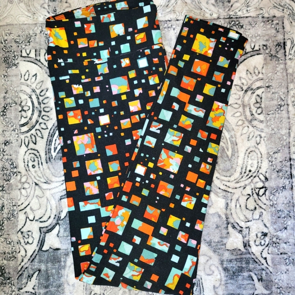 LUlaroe Printed Leggings